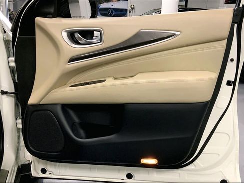 Used 2020 INFINITI QX60 Luxe w/ Essential Package image 21