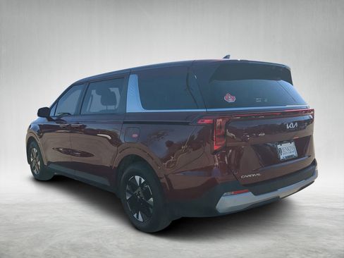 New 2026 Kia Carnival LXS image 5