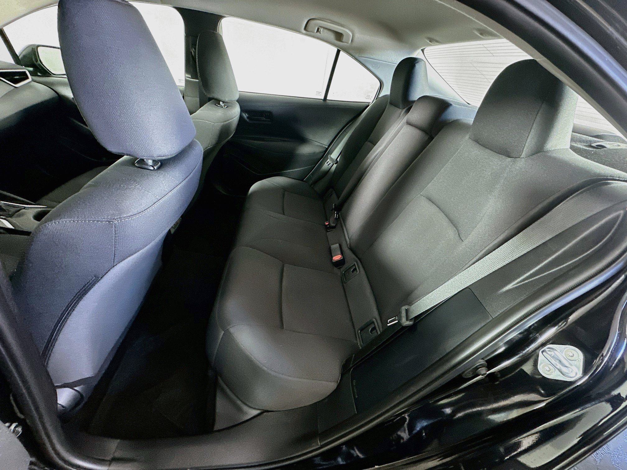 Used 2026 Toyota Corolla LE FWD image 27