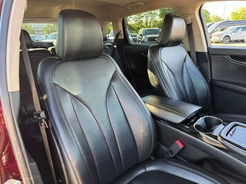 Used 2022 Lincoln Nautilus AWD w/ Premium Package image 19
