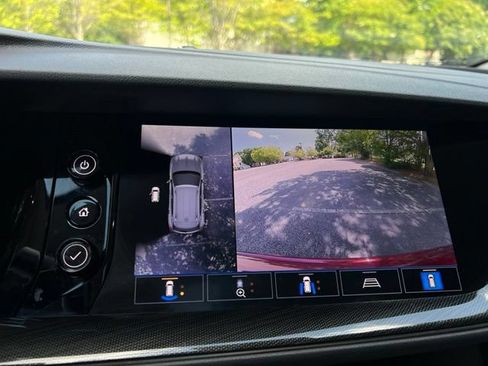 Used 2022 Buick Envision Essence w/ Technology Package II FWD image 41