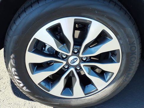 Certified 2023 Subaru Outback Limited image 11