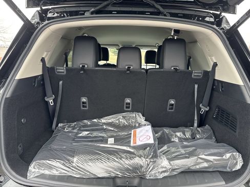 New 2026 Nissan Pathfinder SL image 32