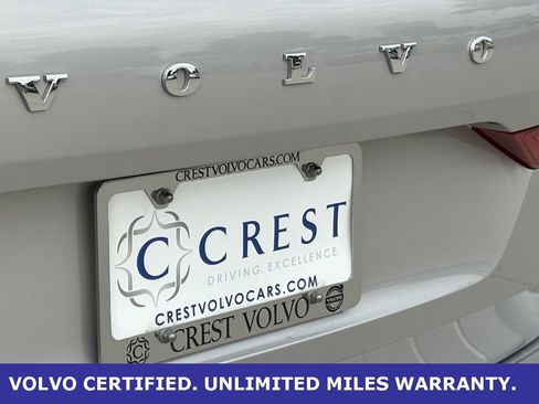 Certified 2023 Volvo XC60 B5 Ultimate w/ Climate Package image 8
