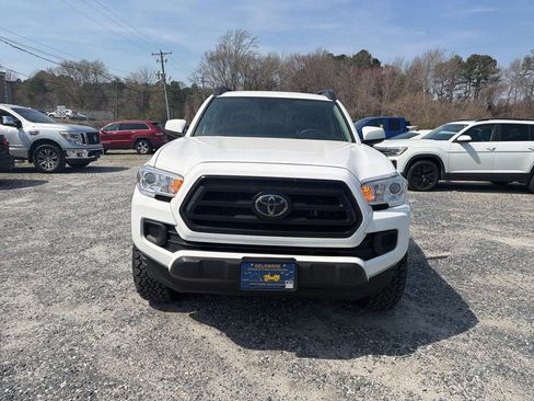 Used 2022 Toyota Tacoma SR image 8