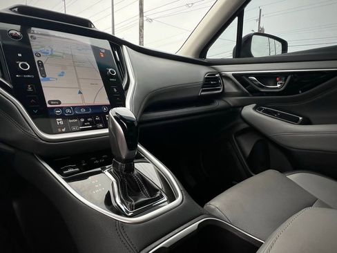 Used 2020 Subaru Outback Limited image 46