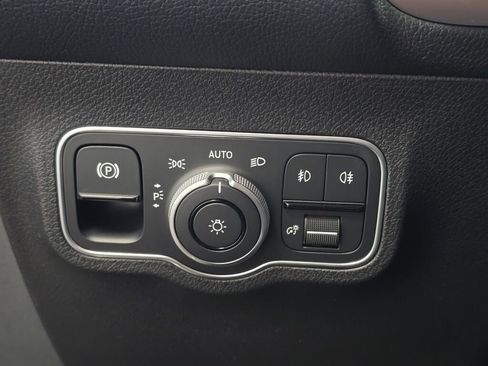 New 2026 Mercedes-Benz GLB 250 4MATIC image 26