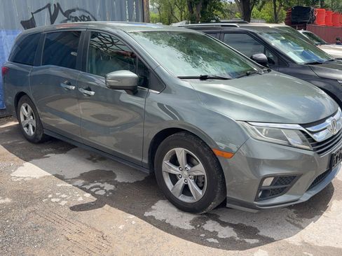 Used 2019 Honda Odyssey EX-L image 2