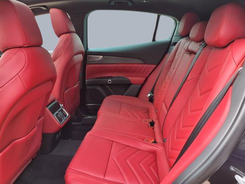 New 2026 Maserati Grecale Modena image 11