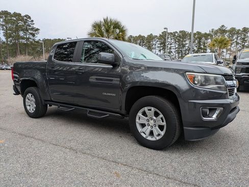 Used 2016 Chevrolet Colorado LT w/ LT Convenience Package image 2