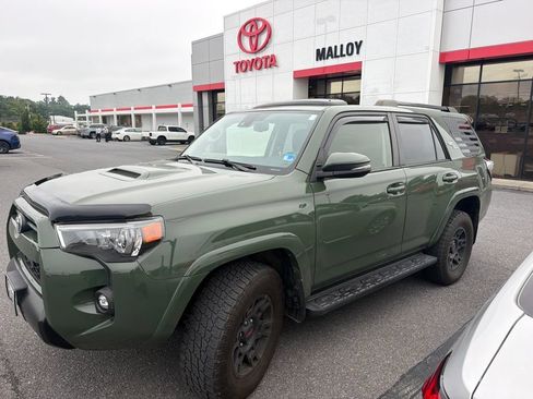 Certified 2022 Toyota 4Runner TRD Off-Road Premium w/ Moonroof Package AWD/4WD image 1