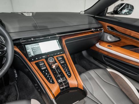 New 2026 Aston Martin DB12 Convertible image 21