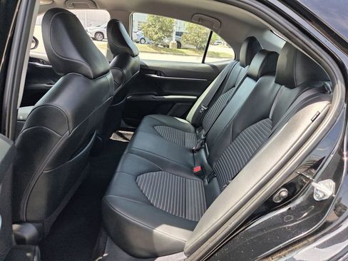 Used 2024 Toyota Camry SE image 10