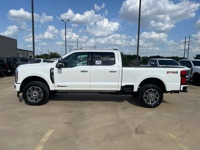 New 2026 Ford F350 Platinum w/ Platinum Plus Package