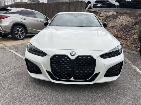 Used 2022 BMW 430i Coupe w/ M Sport Package image 2
