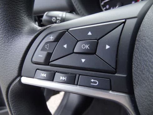 Used 2023 Nissan Sentra SV FWD image 17