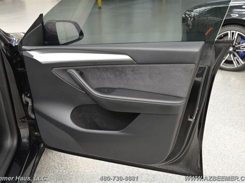 Used 2022 Tesla Model Y Performance AWD/4WD image 37