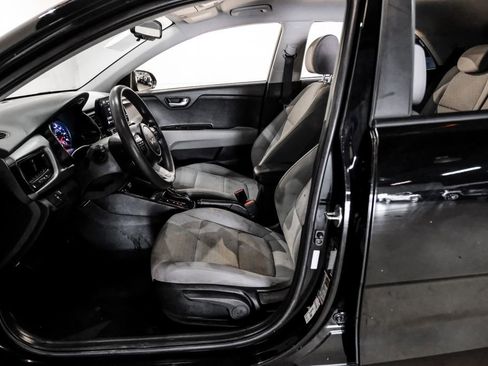 Used 2023 Kia Rio S w/ Technology Package FWD image 4