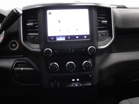Used 2022 RAM 2500 Big Horn AWD/4WD image 32