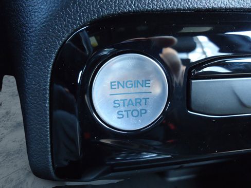 Used 2023 Ford Escape ST-Line w/ Tech Pack #1 AWD/4WD image 19