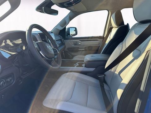Used 2025 RAM 1500 Laramie image 9