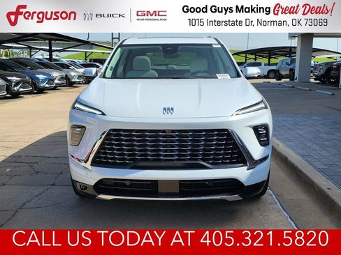 New 2026 Buick Enclave Avenir w/ Super Cruise Package FWD image 9