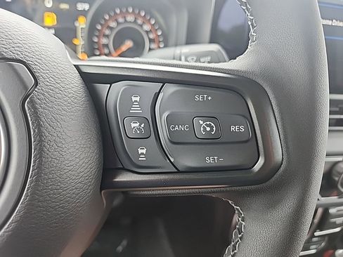 New 2025 Jeep Gladiator Mojave image 29