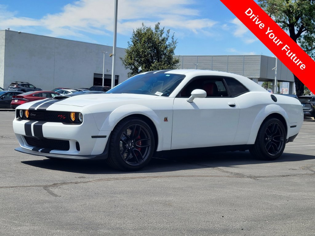 Used 2021 Dodge Challenger R/T Scat Pack RWD image 2