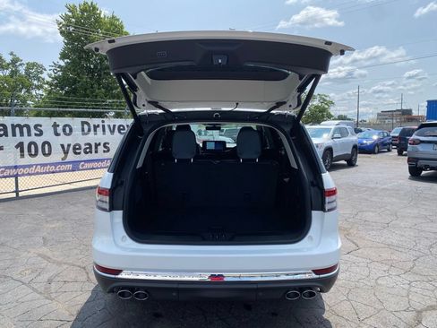Used 2025 Lincoln Aviator Reserve w/ Illumination Package AWD/4WD image 4
