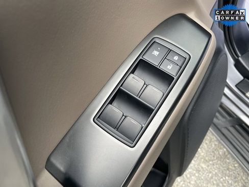 Used 2023 Lexus GX 460 Premium image 13