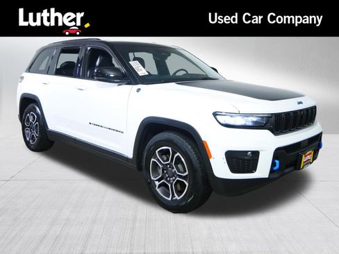 Used 2022 Jeep Grand Cherokee Trailhawk AWD/4WD image 1