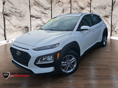 Used 2021 Hyundai Kona SE w/ Cargo Package AWD/4WD image 2