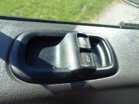 Used 2020 Ford Transit 250 Low Roof RWD image 13