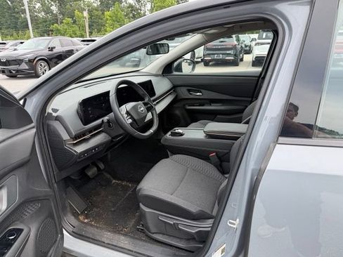 Used 2023 Nissan Ariya FWD image 9
