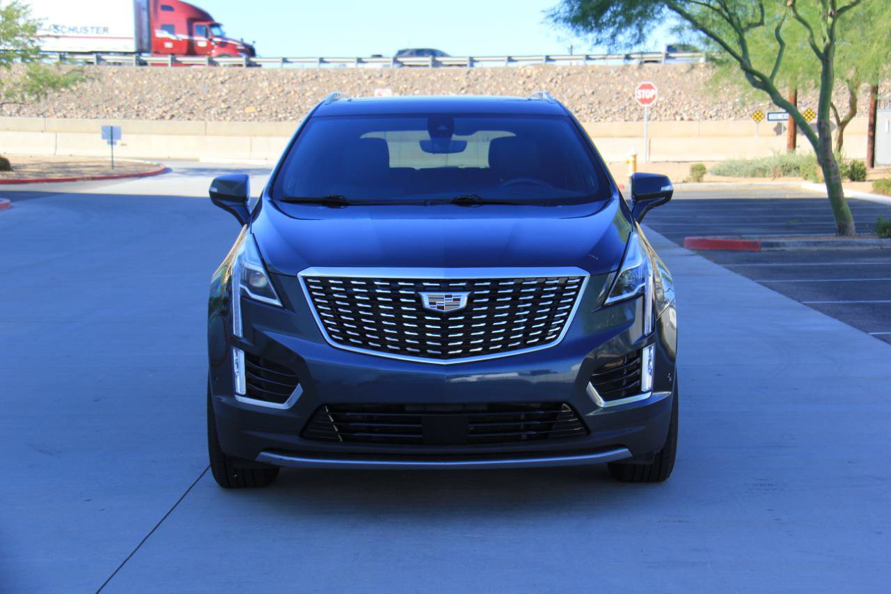 Used 2021 Cadillac XT5 Premium Luxury AWD/4WD image 2