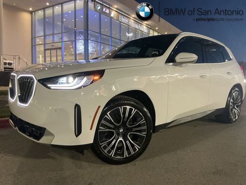 Certified 2025 BMW X3 xDrive30i w/ Convenience Package image 1