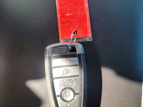 Used 2023 Ford Explorer XLT w/ Equipment Group 202A AWD/4WD image 28
