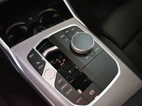 New 2026 BMW 330i xDrive Sedan w/ Convenience Package image 18