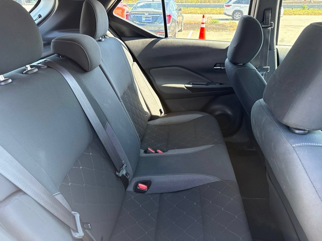 Used 2020 Nissan Kicks SV FWD image 20