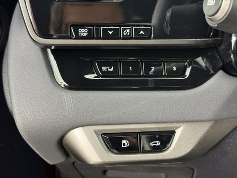 Used 2023 Lexus RX 500h F Sport image 19