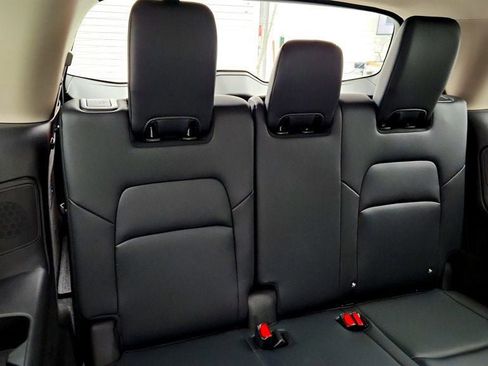 Used 2023 Nissan Pathfinder Platinum w/ Lighting Package (N93) image 24