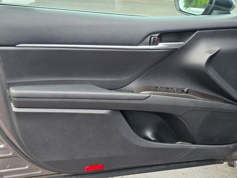 Used 2024 Toyota Camry SE image 20