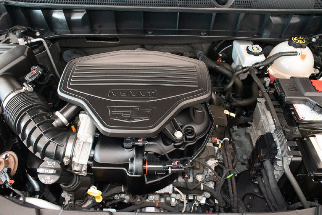Used 2019 Cadillac XT5 Luxury AWD/4WD image 3