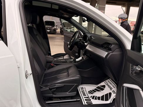 Used 2020 Audi Q3 2.0T Premium image 22