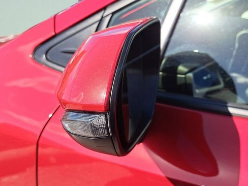 Used 2025 Toyota Corolla SE image 4