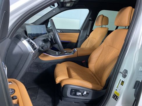 Certified 2024 BMW X5 xDrive40i w/ Parking Assistance Package image 11