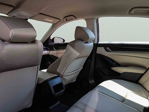 Used 2019 Honda Accord LX image 21