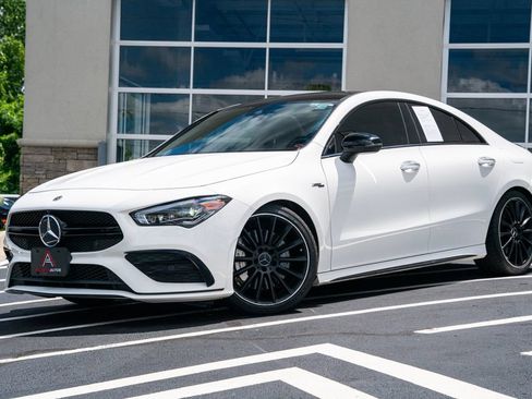 Used 2022 Mercedes-Benz CLA 35 AMG 4MATIC image 2