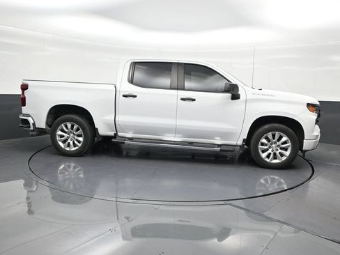 Used 2022 Chevrolet Silverado 1500 Custom RWD image 7
