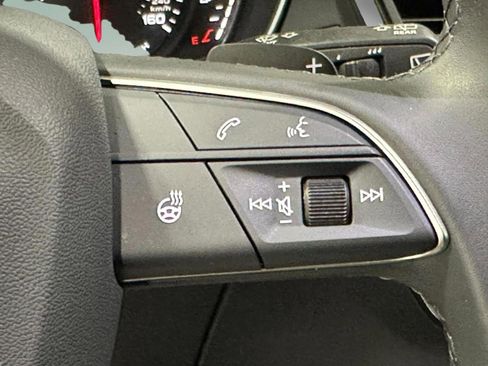 Certified 2023 Audi Q5 2.0T Premium w/ Convenience Package image 32